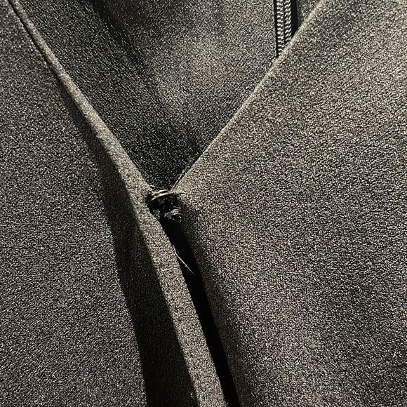 Black dress short with diamond style bottom - Picture 4 of 4